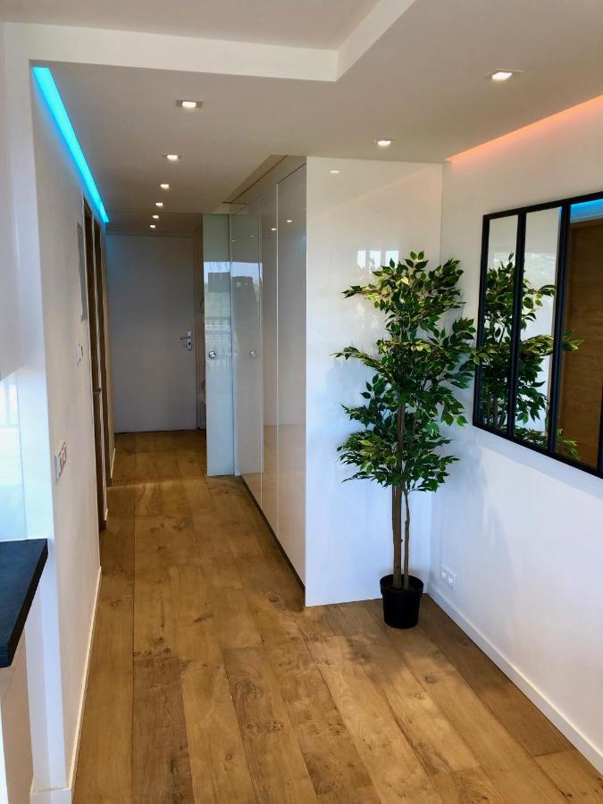 Appartement Climatise Refait A Neuf - Vue Mer Saint-Tropez - Piscine- 50M Plage Gassin Zewnętrze zdjęcie