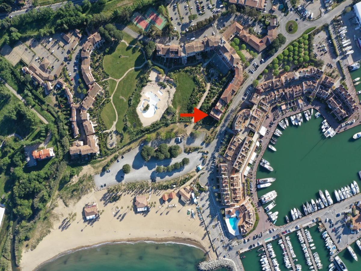 Appartement Climatise Refait A Neuf - Vue Mer Saint-Tropez - Piscine- 50M Plage Gassin Zewnętrze zdjęcie