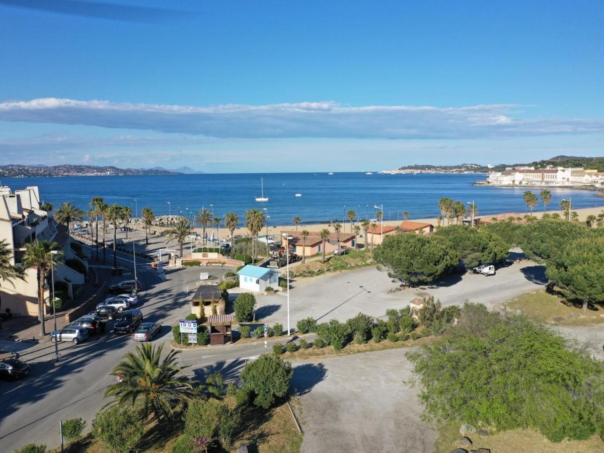 Appartement Climatise Refait A Neuf - Vue Mer Saint-Tropez - Piscine- 50M Plage Gassin Zewnętrze zdjęcie